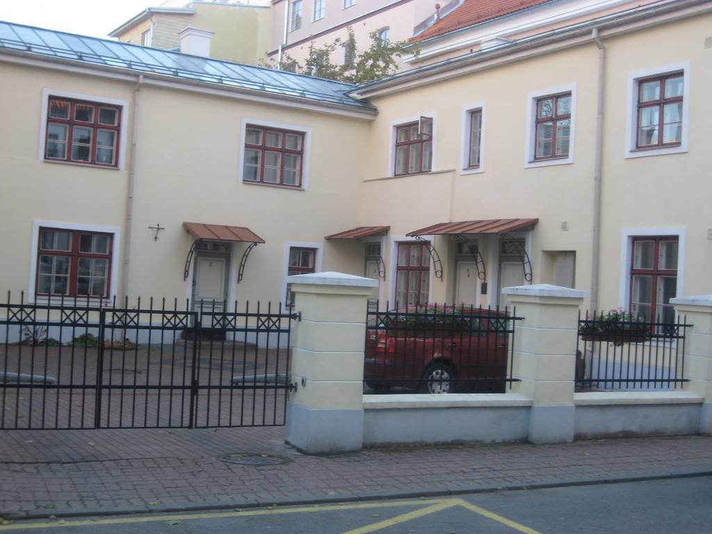 Aaba Apartment Tartu Buitenkant foto